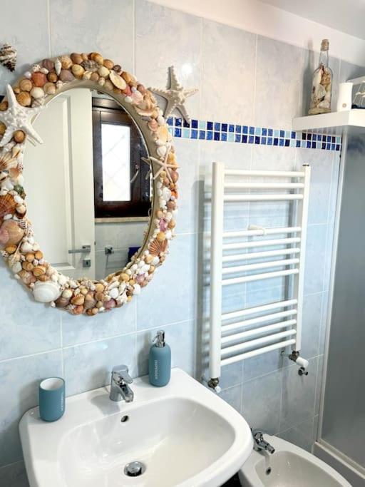 Casa Vacanza Elislor Apartments Fiumicino Eksteriør billede
